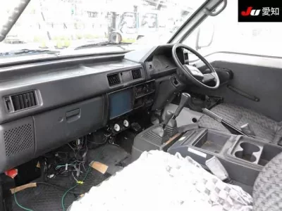 Mitsubishi DELICA TRUCK