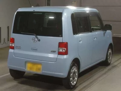 Toyota PIXIS SPACE