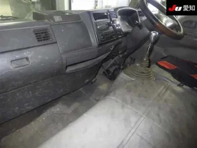 Mazda TITAN