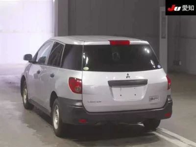 Mitsubishi LANCER VAN