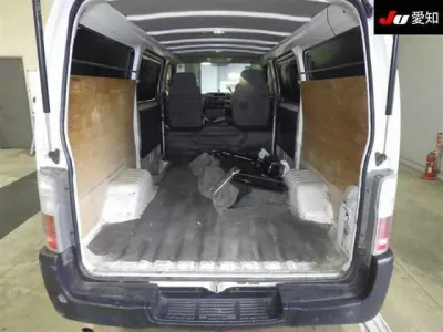 Nissan CARAVAN VAN