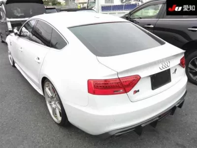 Audi S5