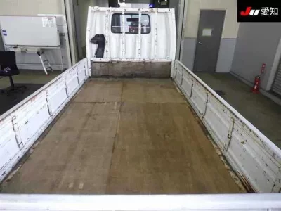 Mazda TITAN