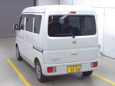 Nissan CLIPPER VAN