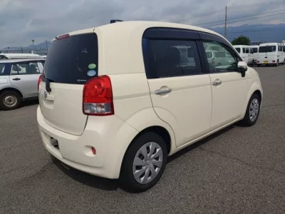 Toyota PORTE