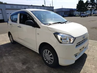 Daihatsu MIRA E S