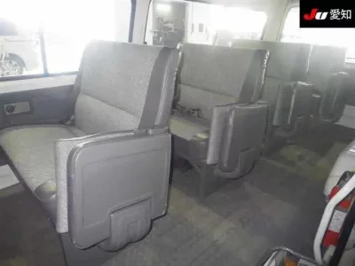 Nissan CARAVAN VAN