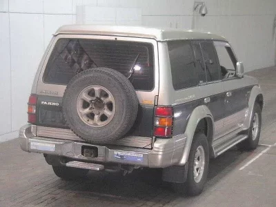 Mitsubishi PAJERO