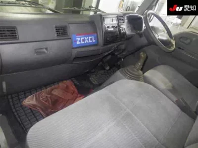 Mazda TITAN