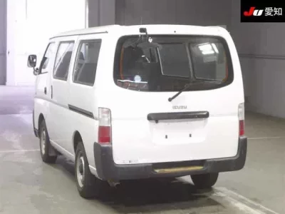 Isuzu COMO