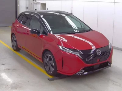 Nissan AURA