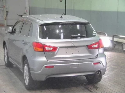 Mitsubishi RVR