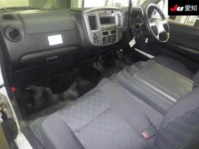 Nissan CARAVAN BUS