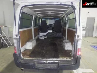 Nissan CARAVAN VAN