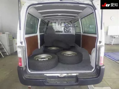 Nissan CARAVAN VAN