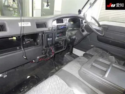 Isuzu FARGO VAN