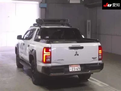 Mitsubishi TRITON