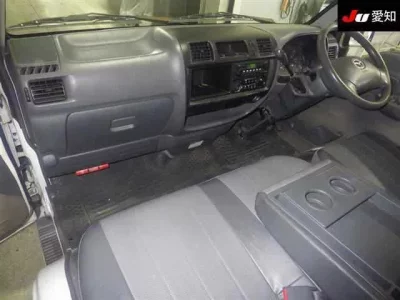 Mazda BONGO VAN