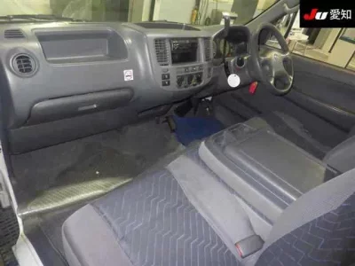 Nissan CARAVAN BUS