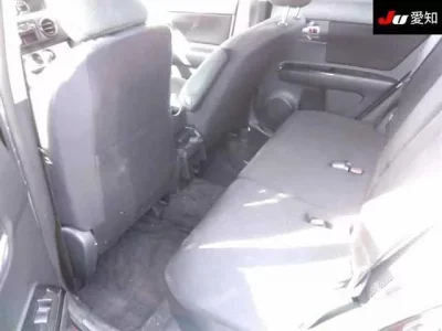 Toyota COROLLA RUMION