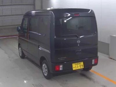 Nissan CLIPPER VAN