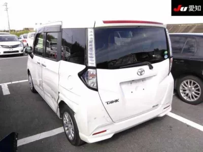 Toyota TANK