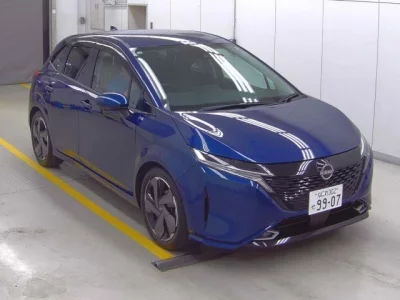 Nissan AURA