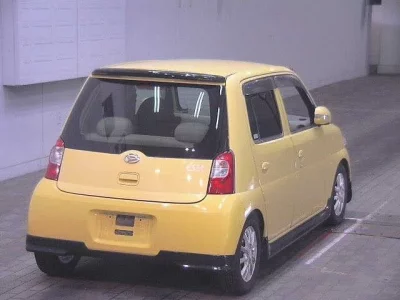 Daihatsu Esse