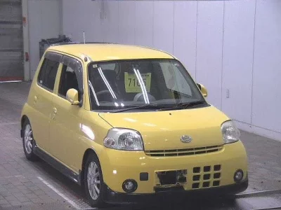 Daihatsu Esse