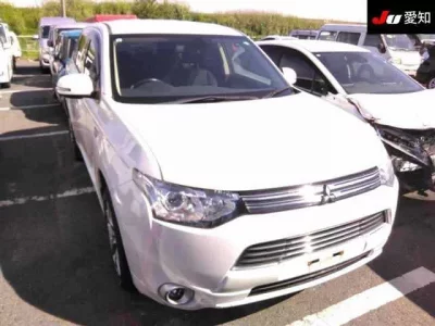 Mitsubishi OUTLANDER PHEV