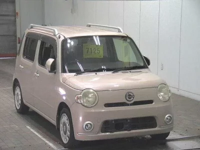 Daihatsu MIRA