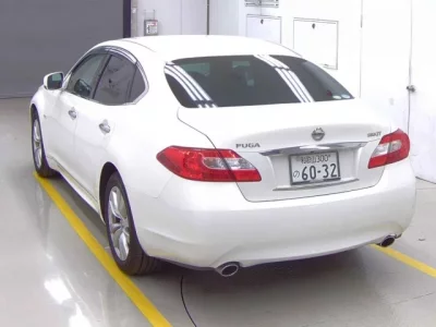 Nissan FUGA