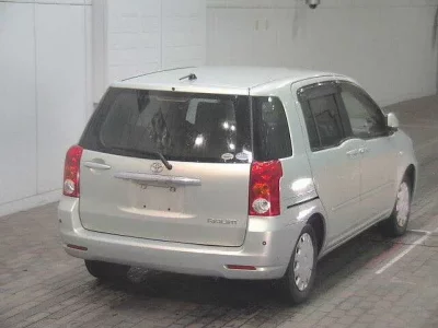 Toyota RAUM