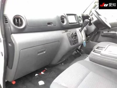Nissan CARAVAN VAN