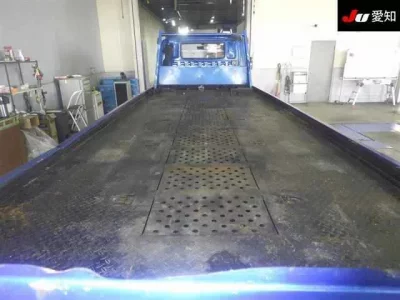 Mazda TITAN