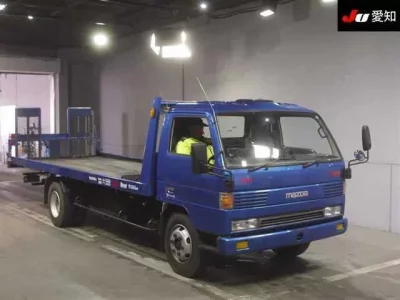 Mazda TITAN