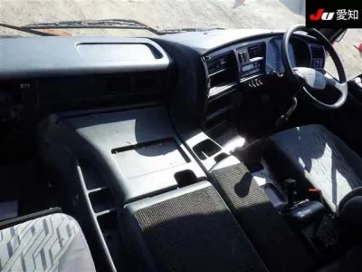 Nissan TRUCK
