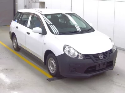 Nissan AD