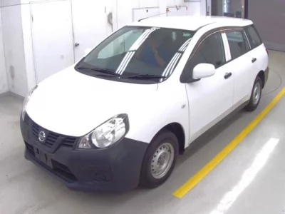 Nissan AD