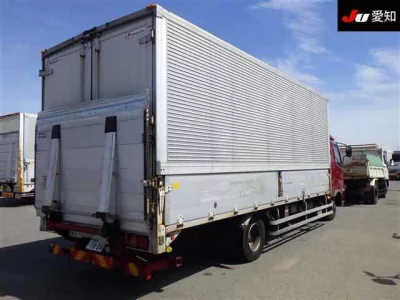 Mitsubishi FUSO FIGHTER