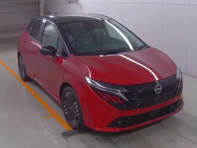 Nissan AURA
