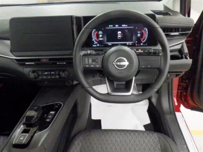 Nissan AURA