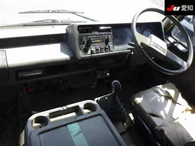 Nissan TRUCK