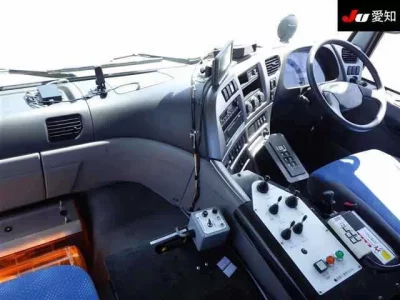 Nissan QUON