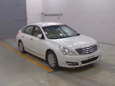 Nissan ATLAS