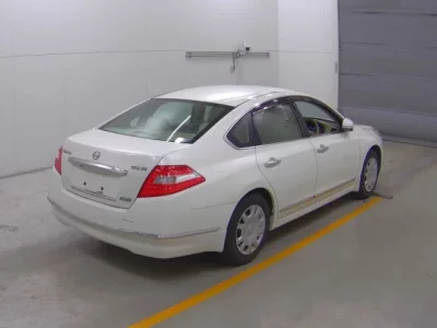 Nissan ATLAS