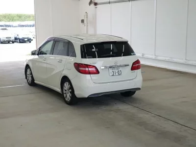 Mercedes-Benz B CLASS