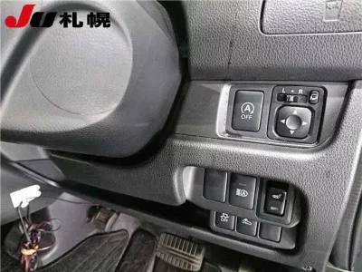 Mitsubishi EK CUSTOM