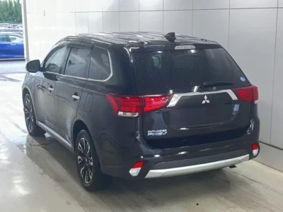 Mitsubishi OUTLANDER PHEV