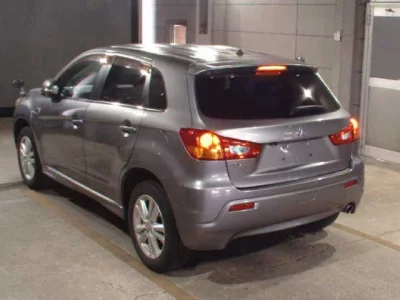 Mitsubishi RVR